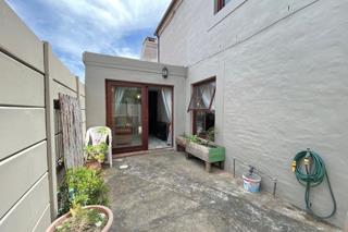 6 Bedroom Property for Sale in Sunset Beach Western Cape